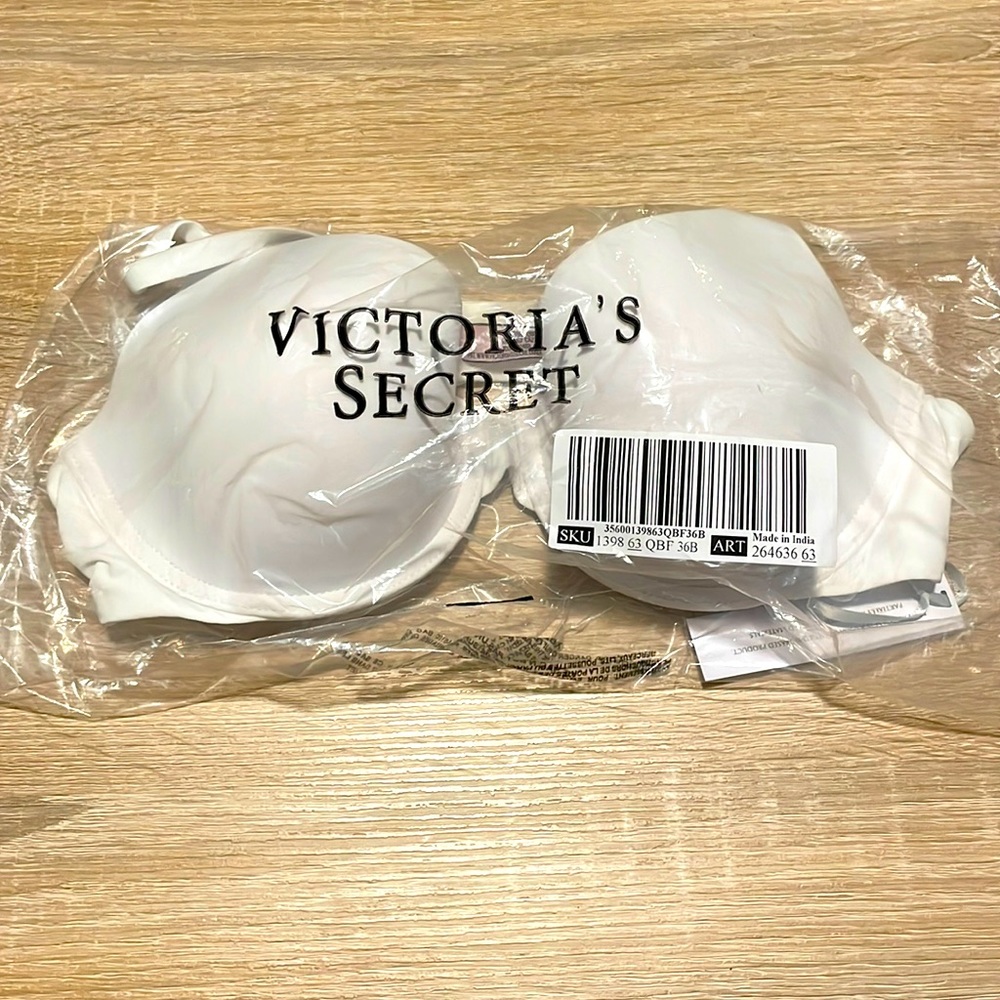NWT Victoria’s Secret 36B Lightly-Lined Demi Bra